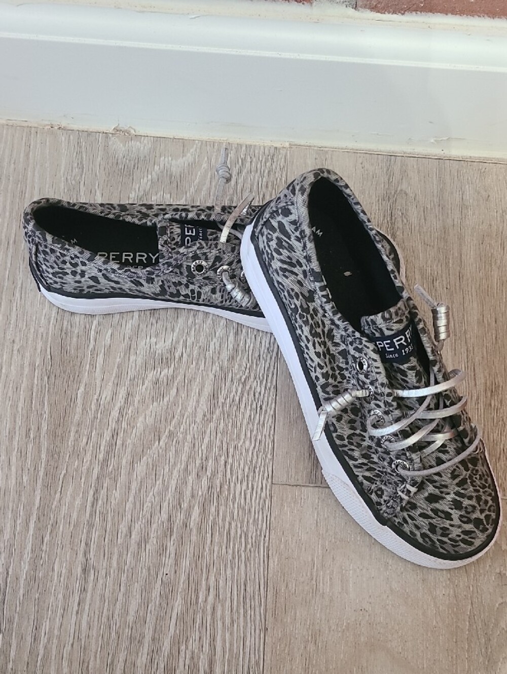 Sperry Kids' Leopard-Print Casual Sneakers in Gray and Black